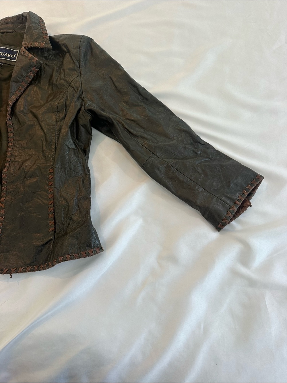 Vintage Saguaro Women’s Brown Leather Jacket with Contrast Stitching - Picture 2 of 9